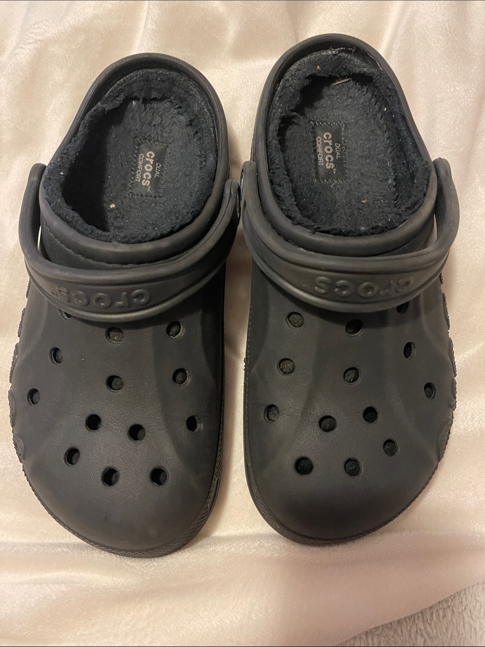 CROCS Unisex Classic Lined Clogs — Black